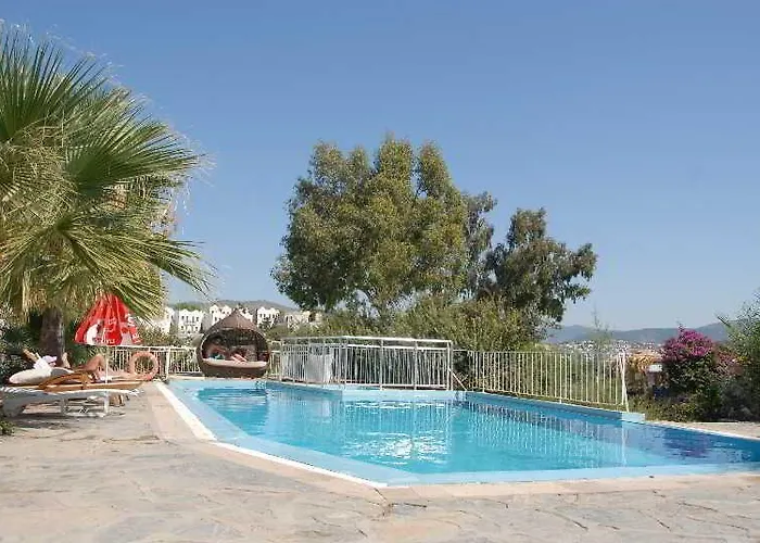 Hotel Akvaryum 3*