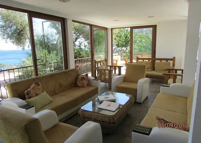 Hotel Akvaryum 3*